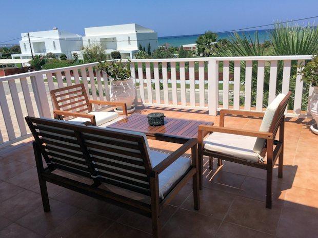 Balkon vom Ferienhaus mit Meerblick