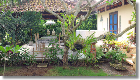 Bungalowanlage auf Bali Candidasa