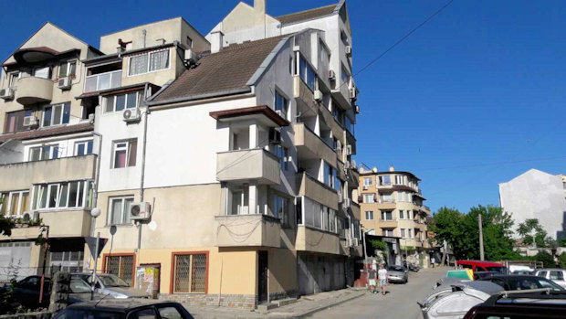 Apartmenthaus mit dem Apartment in Varna