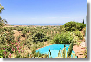 Villa mit Pool und Meerblick in Mijas