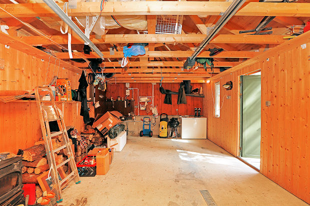 Werkstattraum vom Wohnhaus Werkstattraum vom Wohnhaus