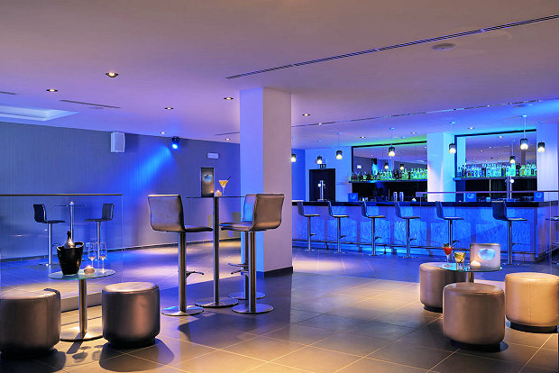 Bar im Resort des Ferienhauses