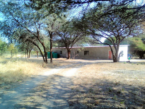 R�ckseite vom Ferienhaus in Maun