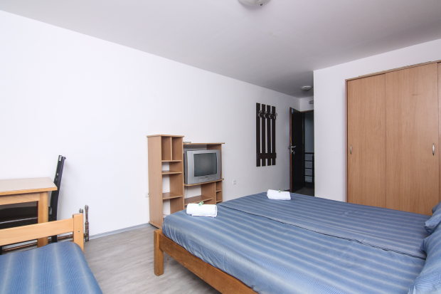 Dreibettzimmer der Pension in Sarajevo