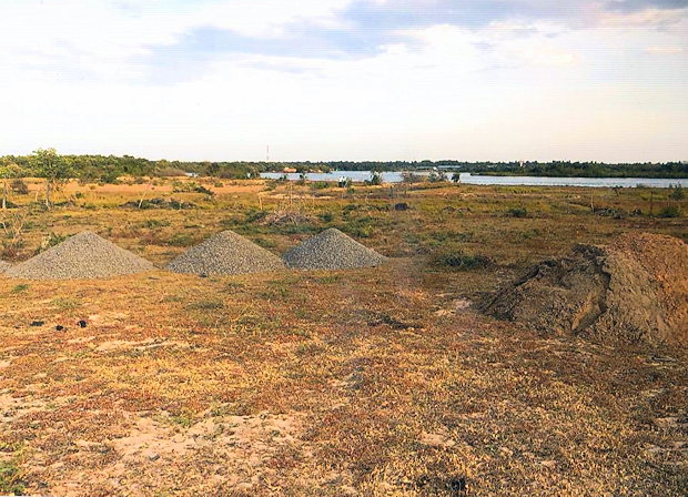 Gaugrundst�ck am Fluss von Sri Lanka