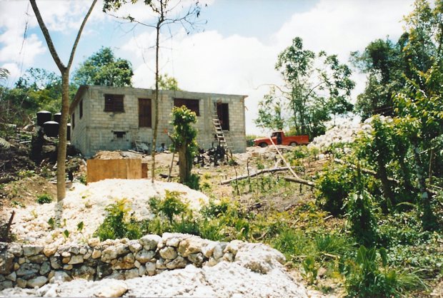 Ferienhaus im Rohbau in Jackson Town Jamaika