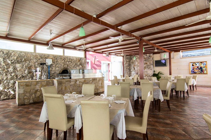 Restaurant der Apartmentanlage