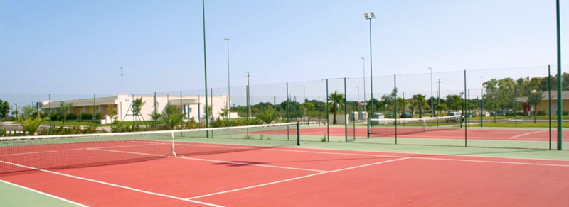 Tennispltze der Ferienanlage