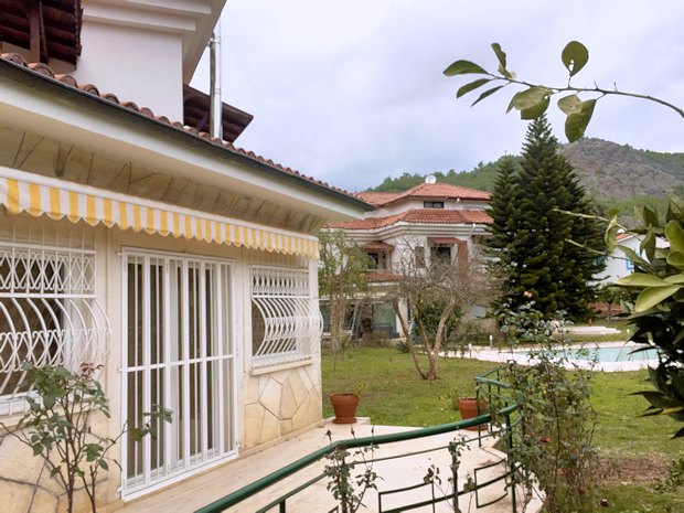 Ferienhaus mit Gemeinschaftspool in Kiris Kemer zum Kaufen