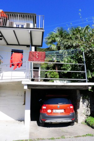 Carport Stellplatz vom Apartment in Brissago