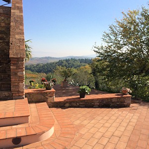 Terrasse der Villa mit Fernblick