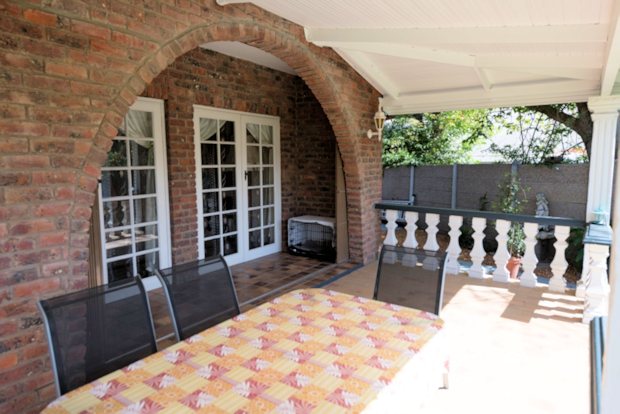 Terrasse vom Einfamilienhaus in George Sdafrika