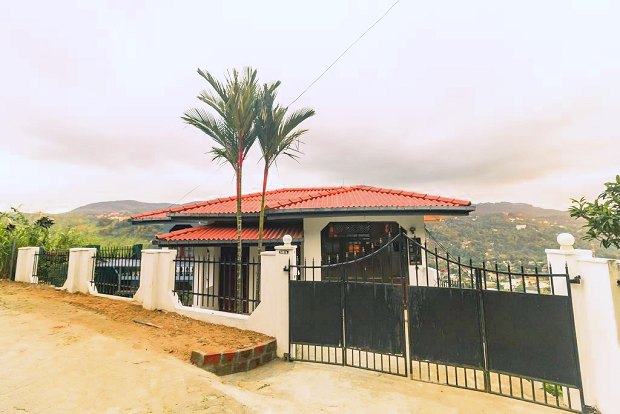 Wohnhaus in Kandy der Zentralprovinz Sri Lanka zum Kaufen