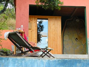 Pool und Sauna vom Wohnhaus bei Nyeri
