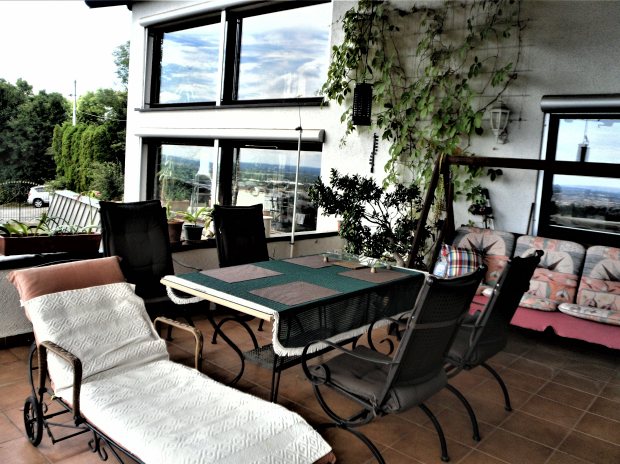 Terrasse vom Wohnhaus