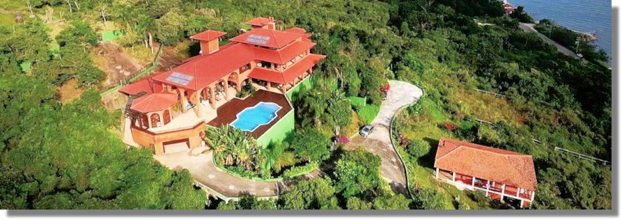 Villa Wohnhaus in Brasilien zum Kaufen vom Immobilienmakler Immobilien Ilha de Santa Catarina