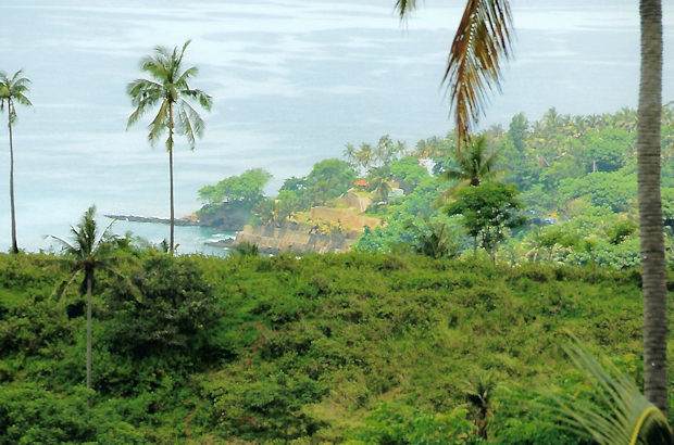 Blick vom Baugrundst�ck von Lombok in Richtung Bali