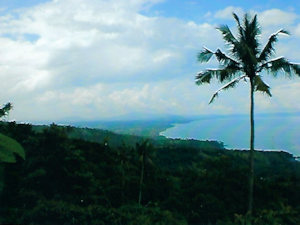 Blick vom Grundstck auf Lombok in Richtung Mataram