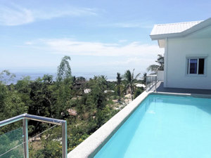 Pool des Einfamilienhauses auf Cebu