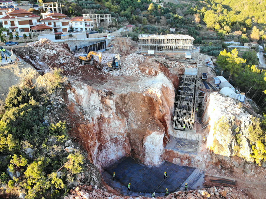Baustelle der Wohnungen Apartments in Alanya Tepe Türkei Baustelle der Wohnungen Apartments in Alanya Tepe Türkei