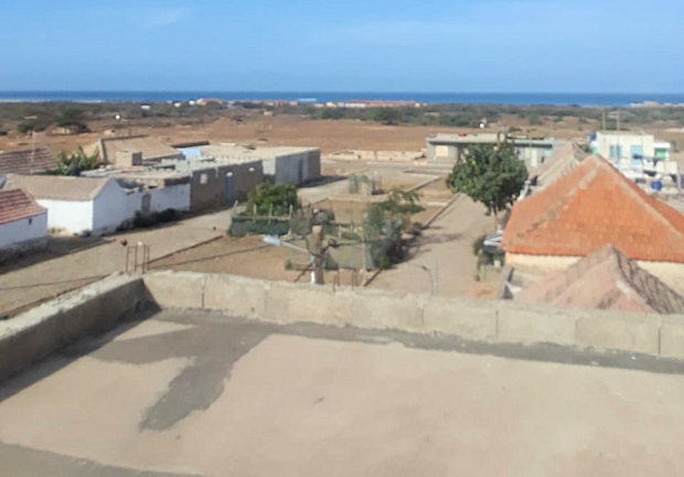 Terrasse vom Mehrfamilienhaus mit Meerblick