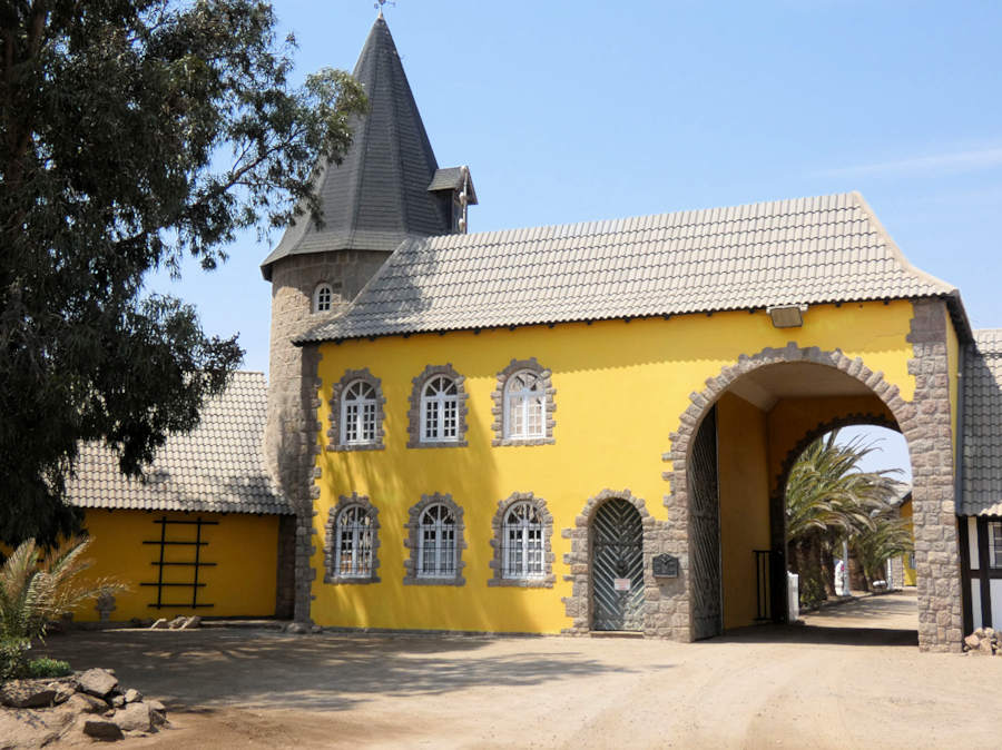 Eingangsportal zum Ferienhof