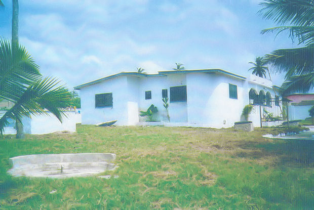Wohnhaus nah dem Meer in Winneba Ghana zum Kaufen Wohnhaus nah dem Meer in Winneba Ghana zum Kaufen