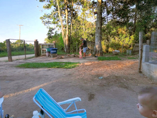 Eingang zum Grundstck des Wohnhauses