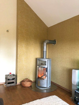 Kaminofen im Einfamilienhaus Kaminofen im Einfamilienhaus