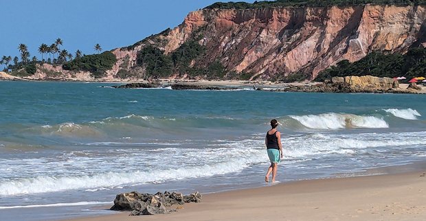 Strand und Meer unweit der Wohnh�user und Granja