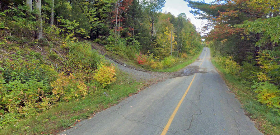 Straße am Grundstück - Baugrundstück in Kanada Straße am Grundstück - Baugrundstück in Kanada