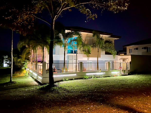 Wohnhaus Einfamilienhaus am Abend