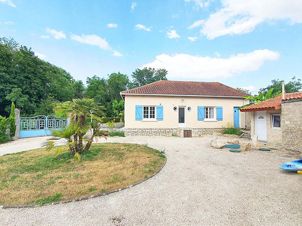 Innenhof vom Einfamilienhaus Innenhof vom Einfamilienhaus