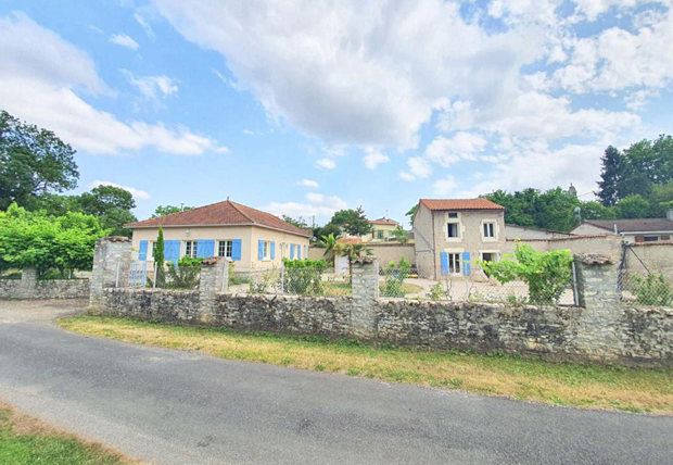 Ferienhäuser am Fluss in Frankreich zum Kaufen Ferienhäuser am Fluss in Frankreich zum Kaufen