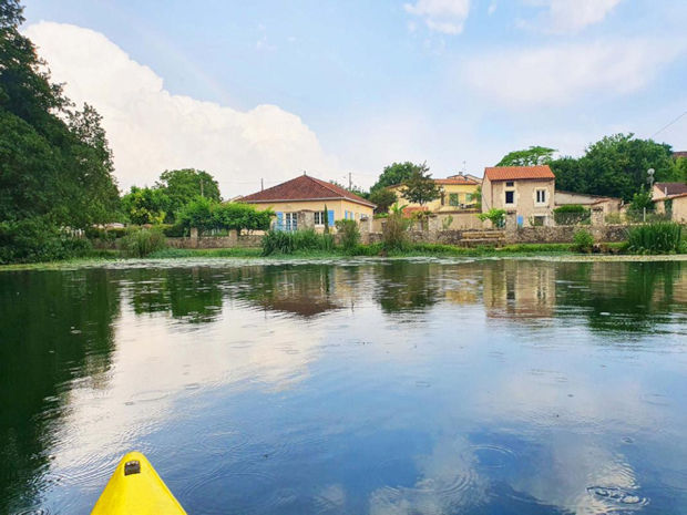 Häuser am Fluss Charente in Frankreich zum Kaufen Häuser am Fluss Charente in Frankreich zum Kaufen