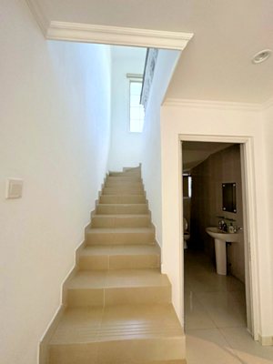 Aufgang zur oberen Etage des Wohnhauses