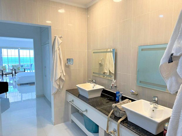 Badezimmer vom Haus in Machabee Mahe