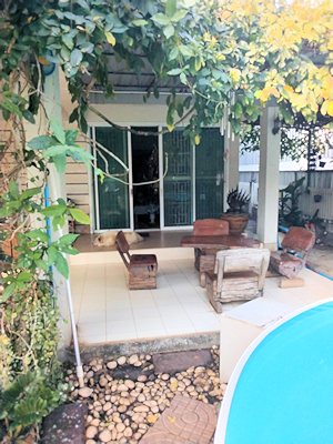 Pooldeck vom Einfamilienhaus Pooldeck vom Einfamilienhaus