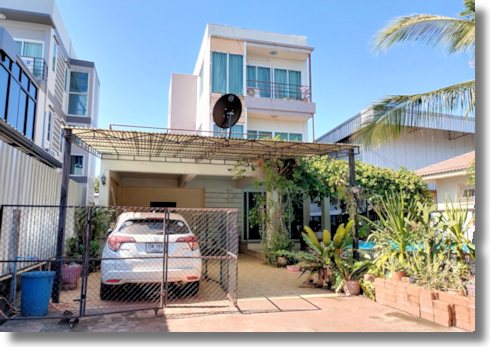 Wohnhaus mit Pool iin Udon Thani zum Kaufen