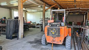 Produktionshalle der Blaubeerplantage in Serbien