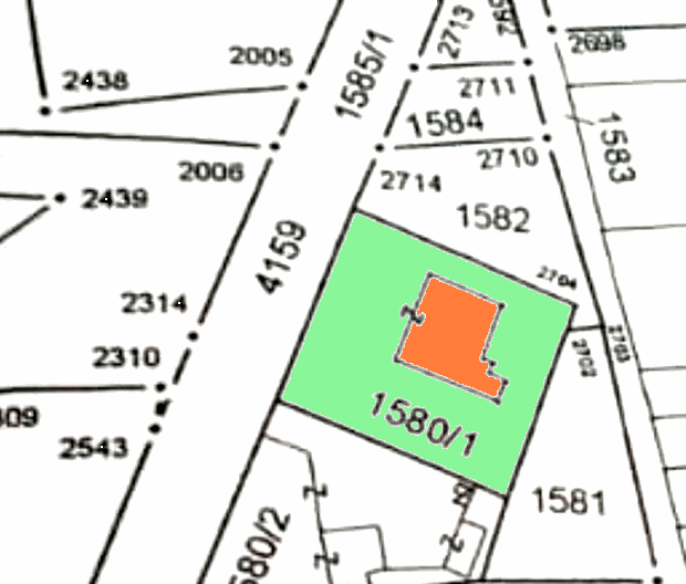 Grundst�ck vom Haus in Landava