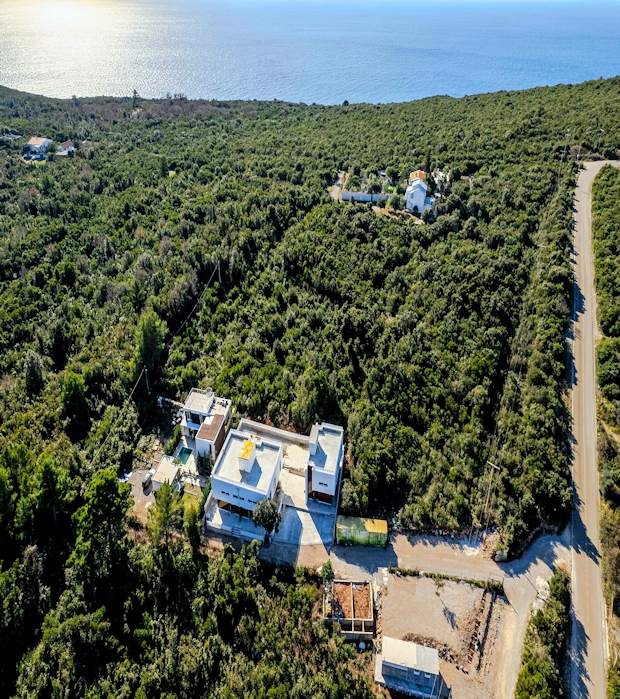 Huser an der Adria in Montenegro zum Kaufen