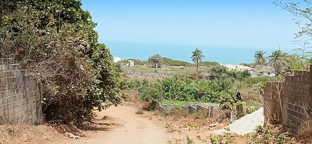 Gambia Batokunku Grundst�cke am Meer