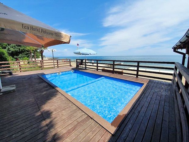 beheizter Pool fr Kinder im Ferienresort der Krym