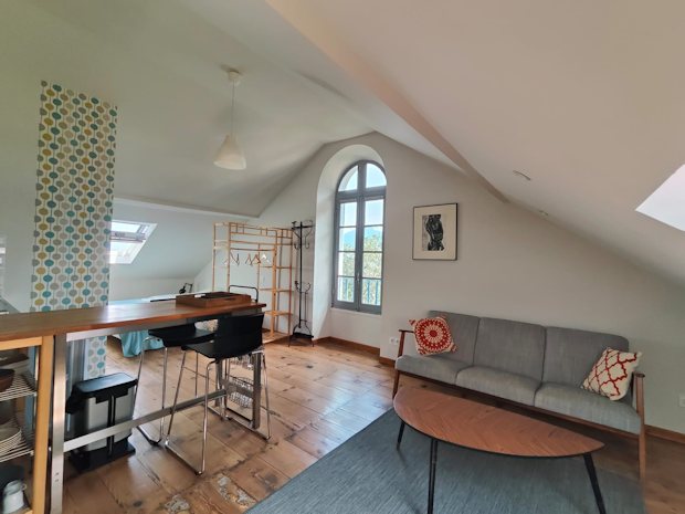 Apartment im Dachgeschoss des Mehrfamilienhauses in Venaco bei Corte