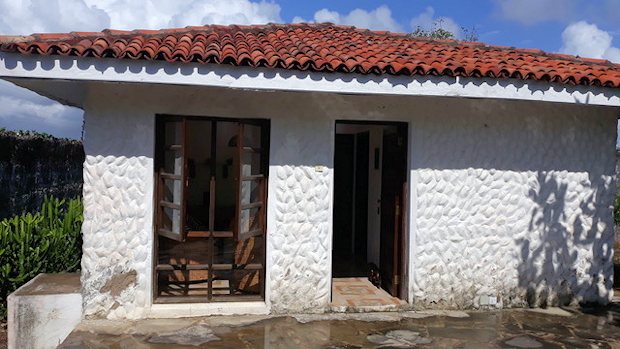 Gstehaus auf dem Grundstck des Wohnhauses in Tiwi Kenia
