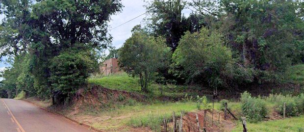Grundst�ck mit Rohbau in Bella Vista Itapua Paraguay