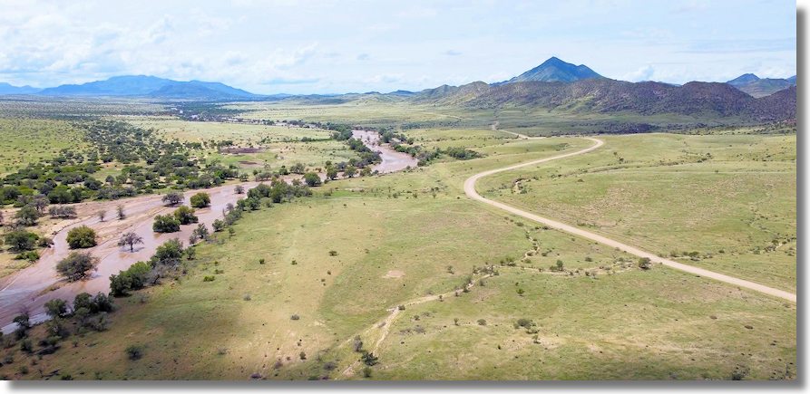 Bauland im Reservat bei Usakos Namibia