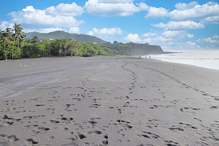 Strand und Meer am Grundst�ck