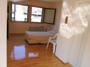 Schlafzimmer im Stadthaus von Venedig